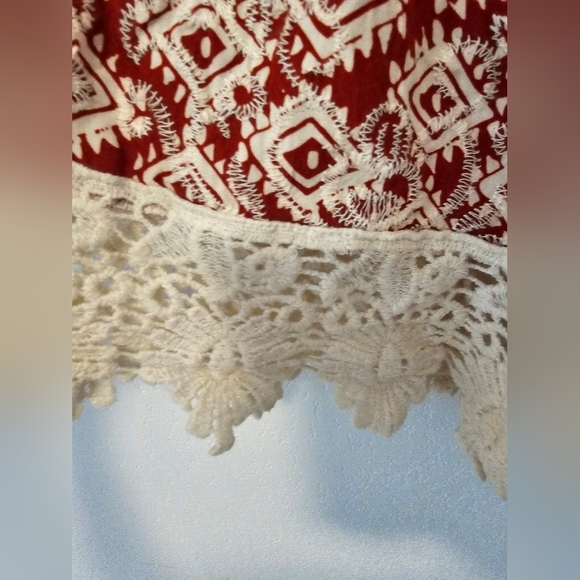 Solitaire Crochet Red and Cream Pull On Shorts Women's size Small NWOT - Picture 8 of 12